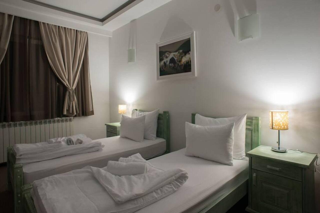 Hotel Trim Nikšić Bagian luar foto